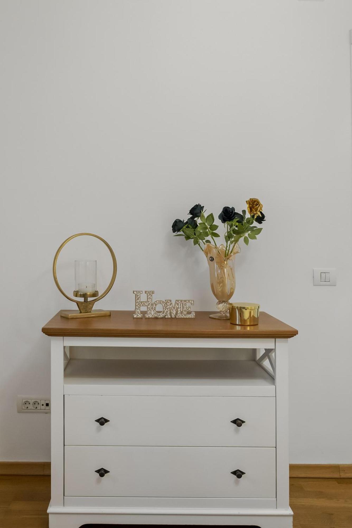 Sweet Luxury Three Rooms Apartment City Center Universitate Бухарест Екстер'єр фото