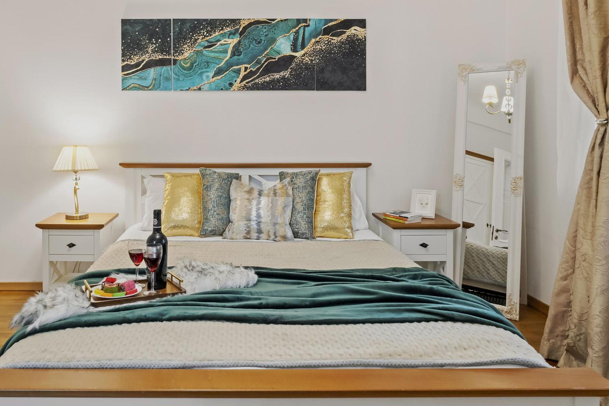 Sweet Luxury Three Rooms Apartment City Center Universitate Бухарест Екстер'єр фото