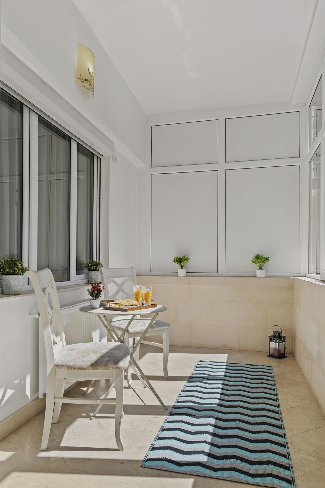 Sweet Luxury Three Rooms Apartment City Center Universitate Бухарест Екстер'єр фото